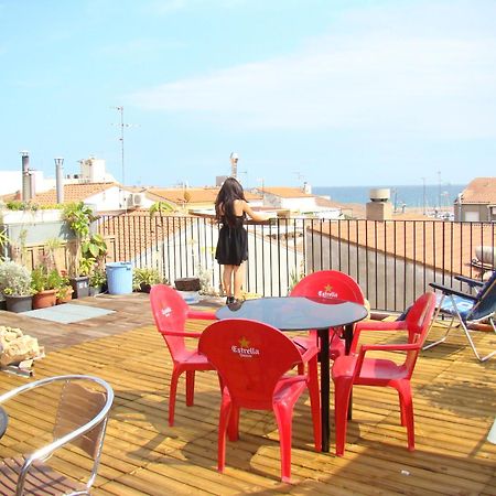 Hostal Platja カンブリルス エクステリア 写真