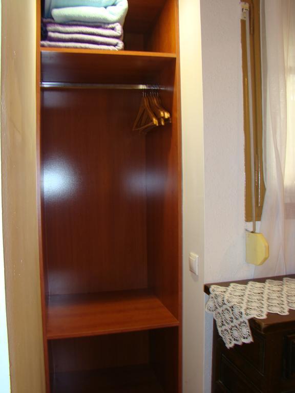Hostal Platja カンブリルス 部屋 写真