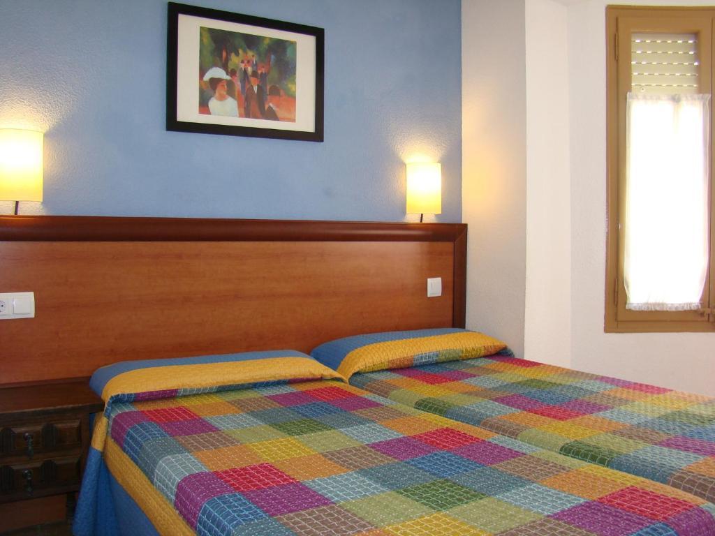 Hostal Platja カンブリルス エクステリア 写真