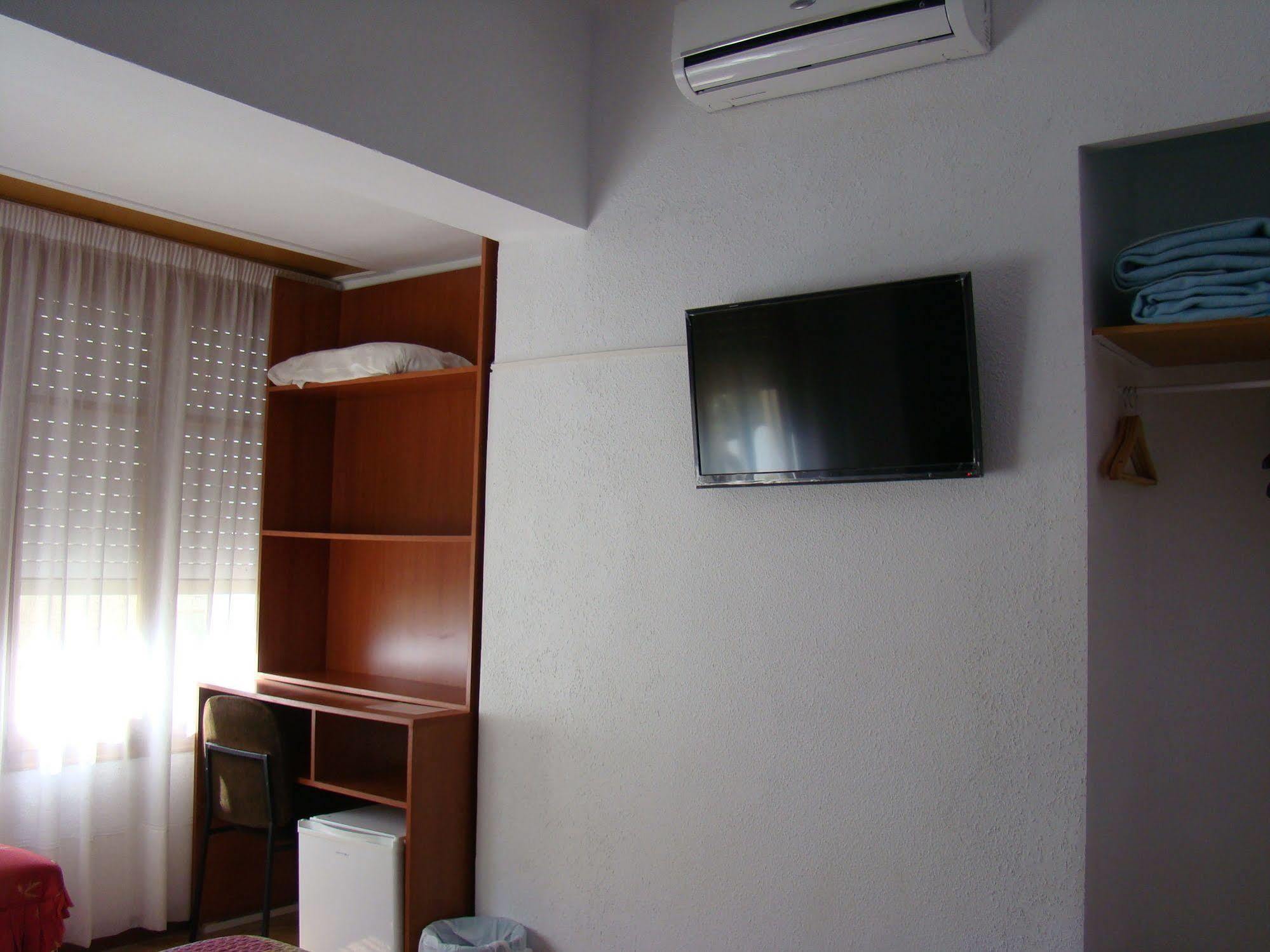 Hostal Platja カンブリルス エクステリア 写真